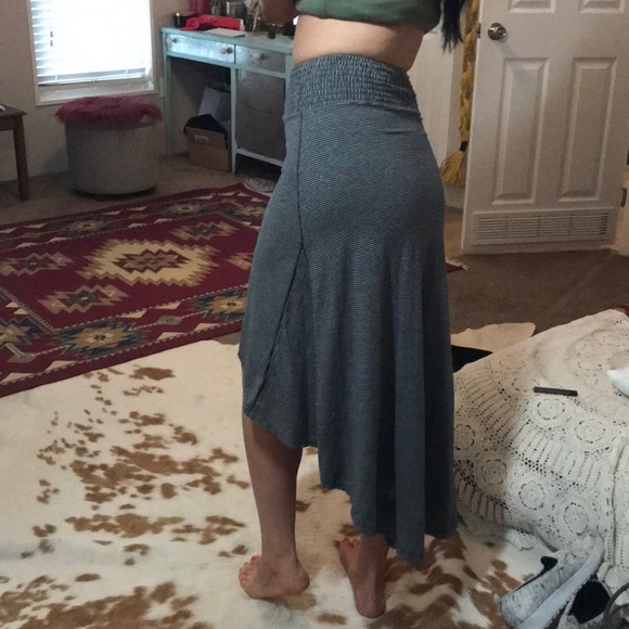 Xhilaration skirt - Picture 3 of 4